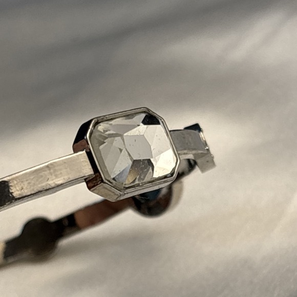 Very Sparkly Bangle Silver Tone Clear Stone Bracelet Bling Glam Stackable Estate - Picture 9 of 16